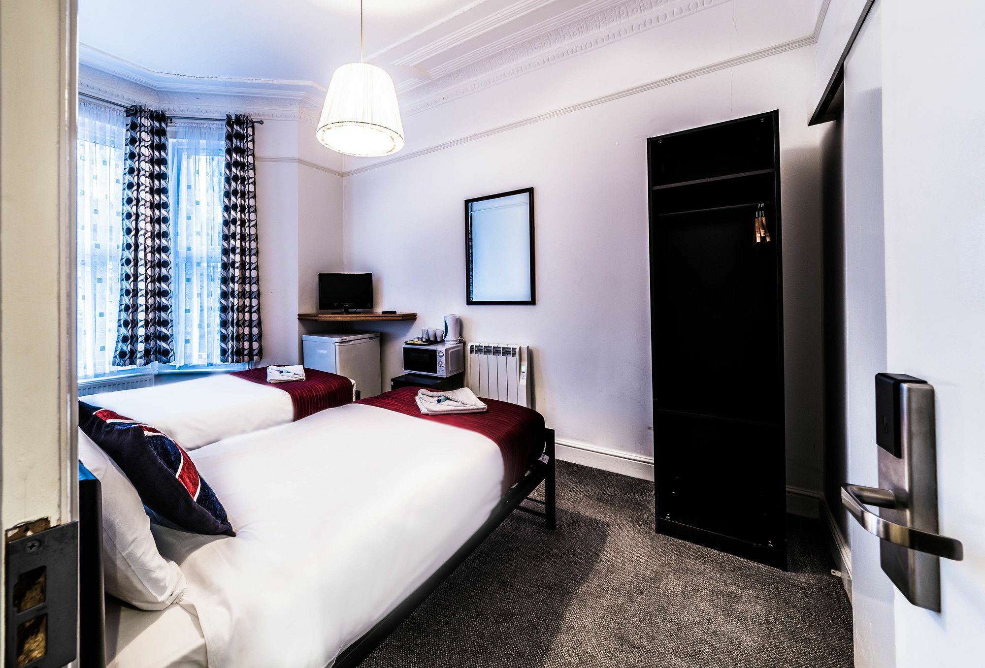 Hotel Hellenic By Saba Londra
